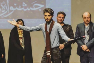'گفت و گو با کارگردان نمایش «زندگی در 20 دقیقه» :

سید رضا حسینی: باید زیرساخت‌های لازم تئاتری در همه شهرستان‌ها ایجاد شوند